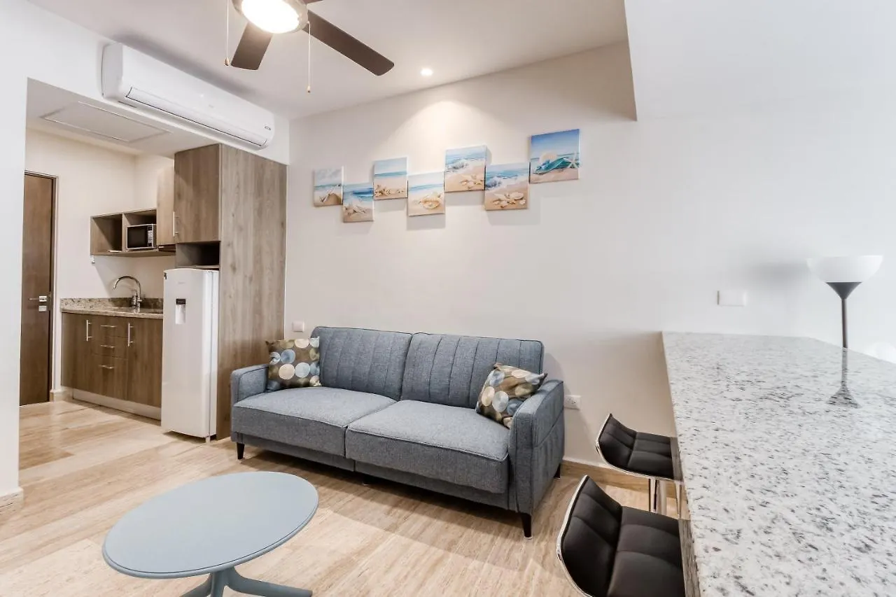 Hotel Sea Breezes Studio at Syrena 409 Playa del Carmen