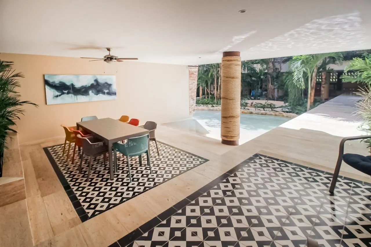 Sea Breezes Studio at Syrena 409 Playa del Carmen Mexiko